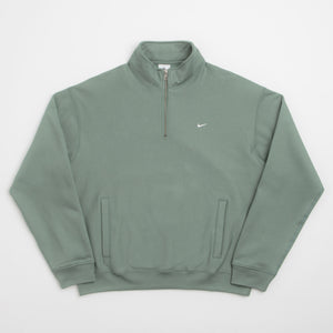 Clay Green / White