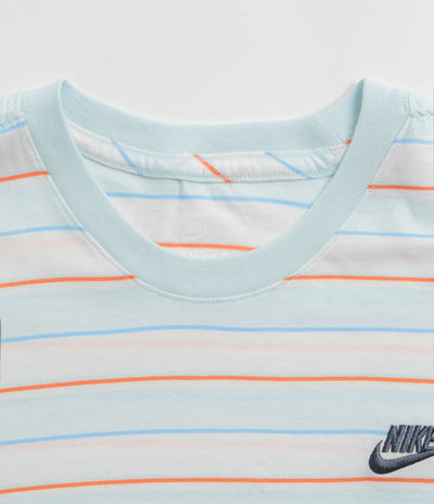 Nike Stripe Club T-Shirt in Glacier Blue and Thunder Blue