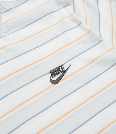 Nike Stripe Club T-Shirt in Photon Dust