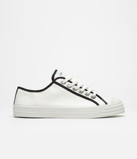 Novesta Star Master Contrast Piping Shoes in 10 White and 60 Black / 110 White