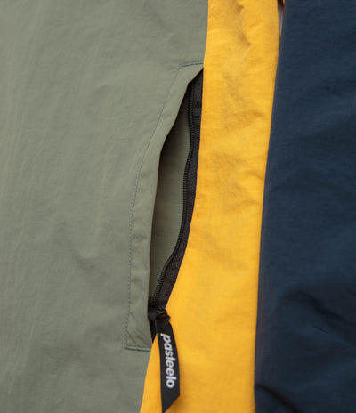 Pasteelo Hooded Windbreaker Jacket in Navy and Olive / Gold