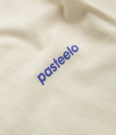 Pasteelo Rise T-Shirt in Cream
