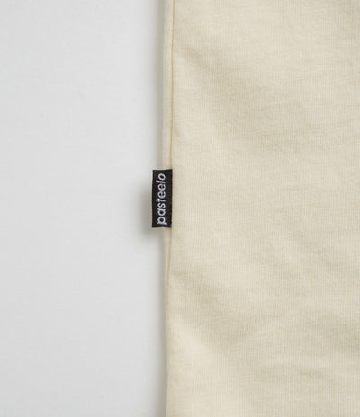 Pasteelo Rise T-Shirt in Cream