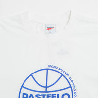 Pasteelo Team T-Shirt in White thumbnail