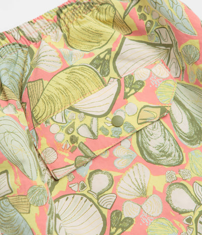Patagonia Baggies 5" Shorts in Shelly Shelly: Mellow Melon