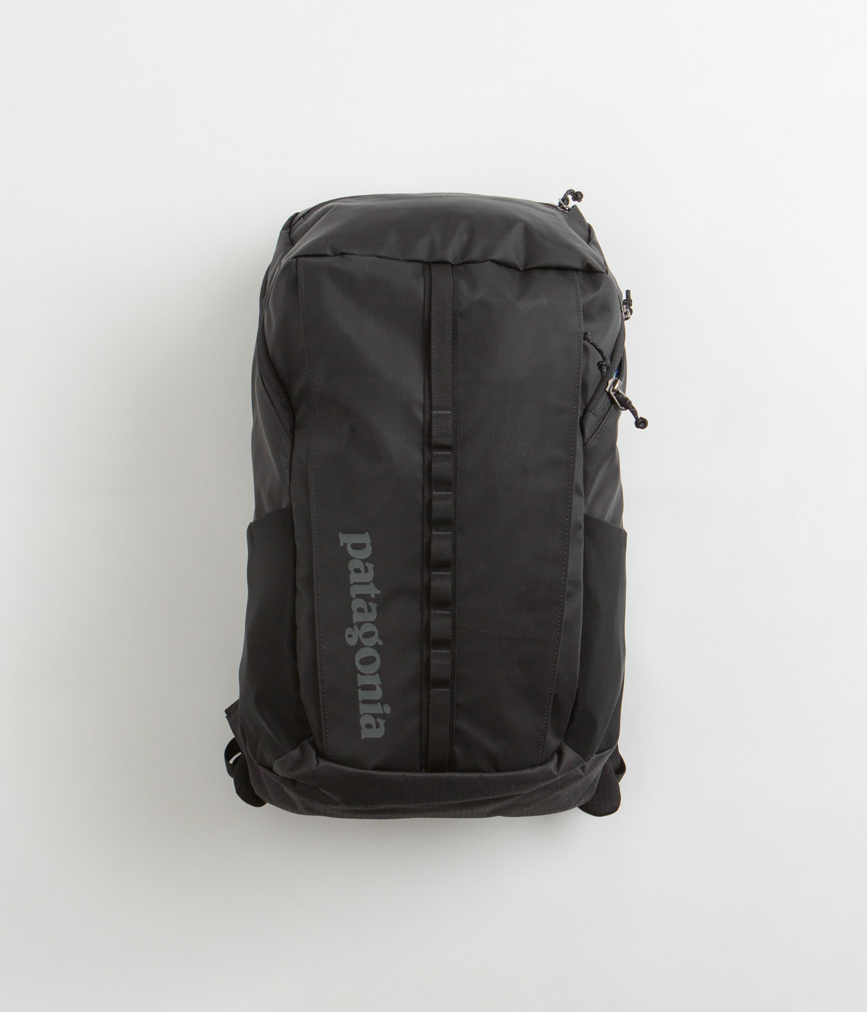 Patagonia Black Hole Backpack 25L in Black