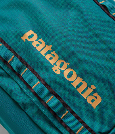 Patagonia Black Hole Backpack 32L in Belay Blue