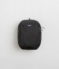 Patagonia Black Hole Cube 14L in Black