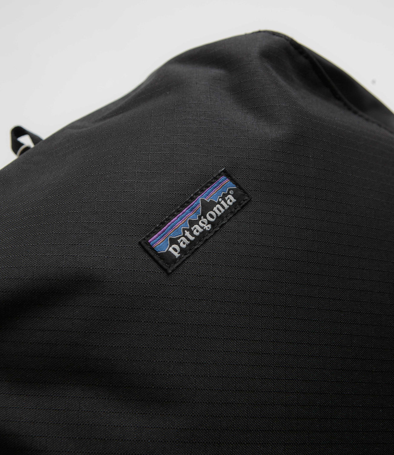 Patagonia Black Hole Cube 14L - Black | flatspot
