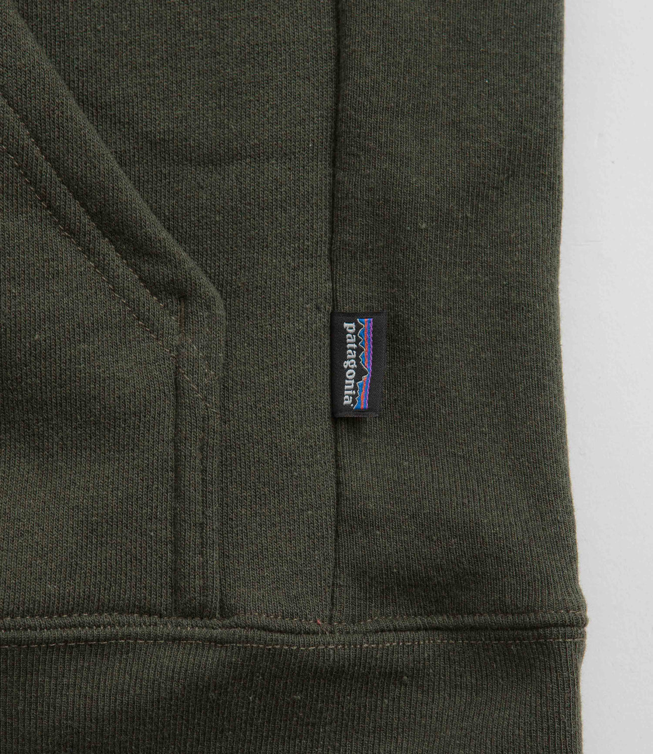 Green patagonia shop sweatshirt
