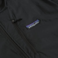 Patagonia Houdini Jacket in Black and Black thumbnail