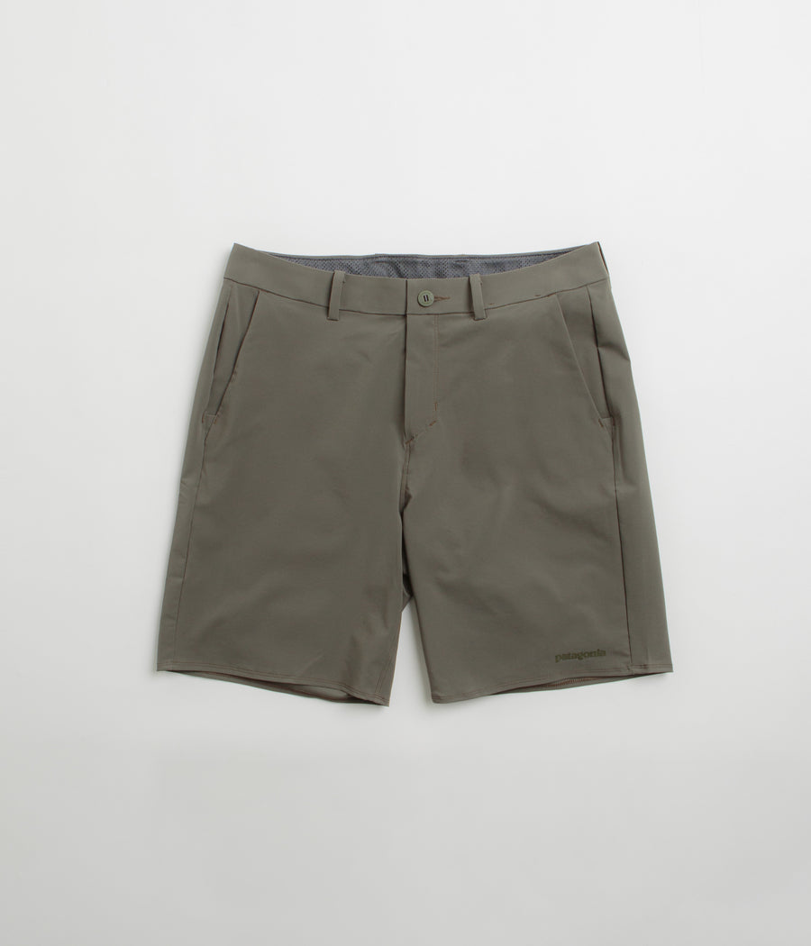 Patagonia Hydropeak Hybrid Walk 18" Shorts in Basin Green