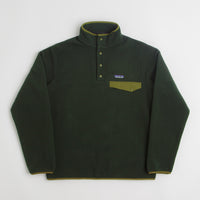 Patagonia Lightweight Synchilla Snap-T Fleece in Old Growth Green thumbnail