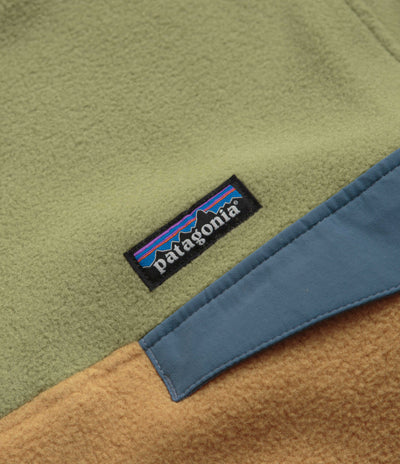Patagonia Lightweight Synchilla Snap-T Fleece in Pufferfish Gold