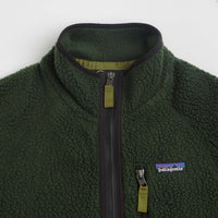 Patagonia Retro Pile Fleece in Old Growth Green thumbnail