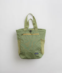 Patagonia Ultralight Black Hole Tote Pack in Buckhorn Green
