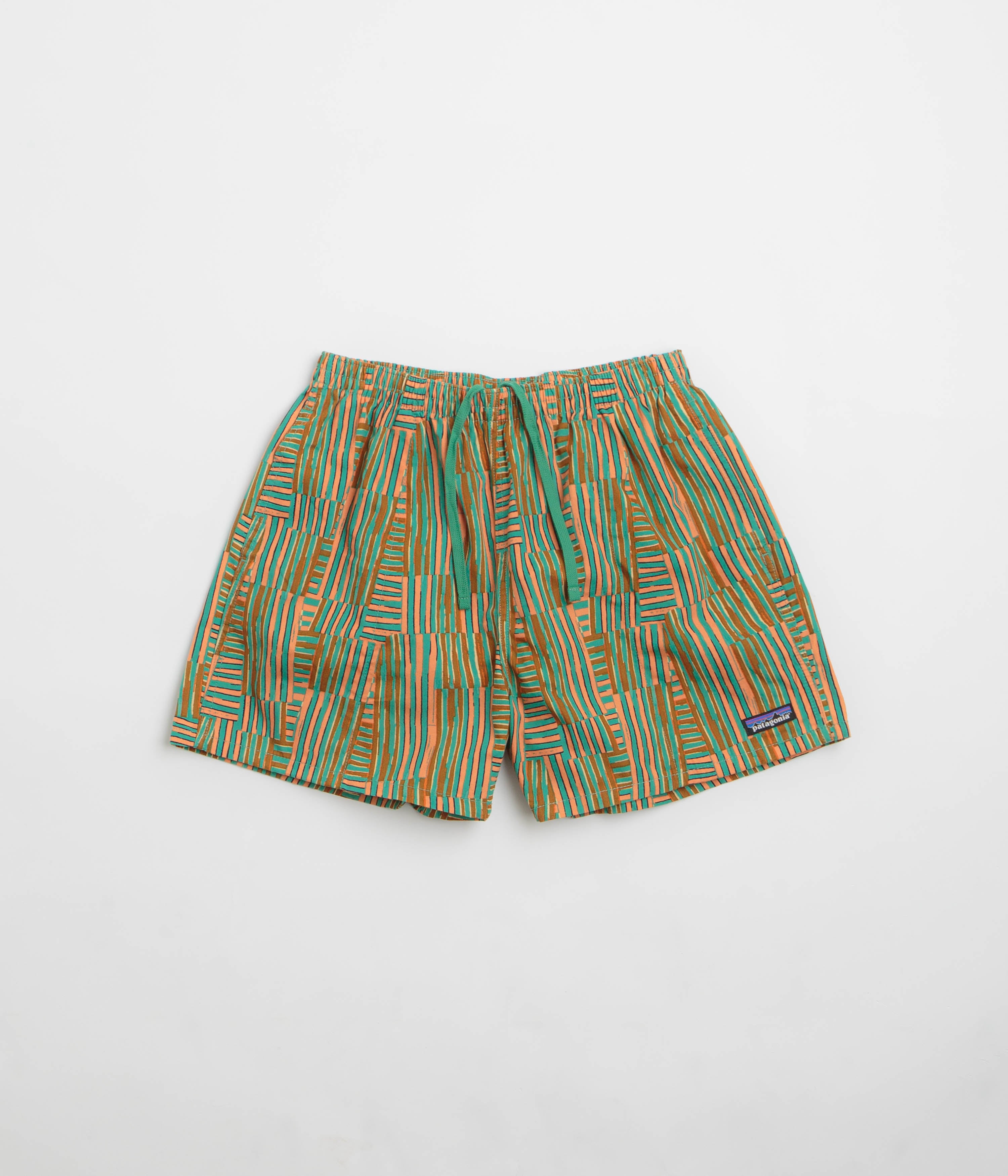 Patagonia Womens Funhoggers Shorts in Quilty Fitz: Heartleaf Green