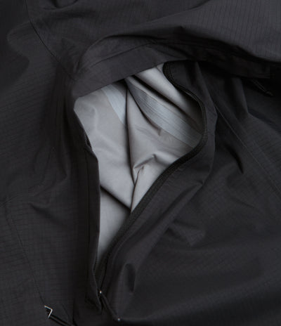 Patagonia Womens Granite Crest Rain Jacket in Black