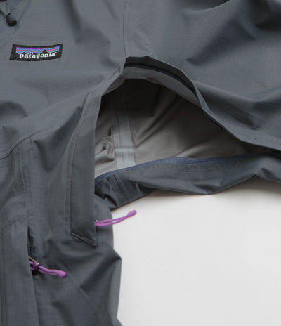 Patagonia Womens Granite Crest Rain Jacket in Smolder Blue