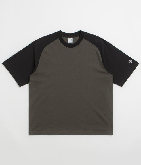 Polar Doe T-Shirt - Dirty Black / Black