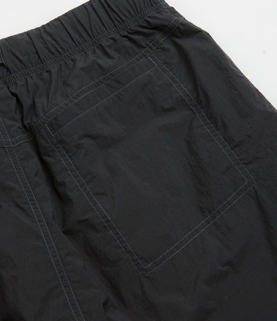Polar Hike Shorts in Vintage Black
