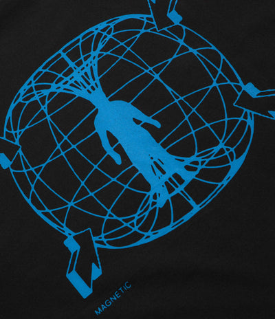 Polar Magnet T-Shirt in Black
