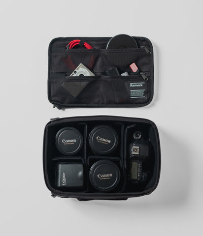 D_b_ Ramverk Large Camera Insert in Black Out