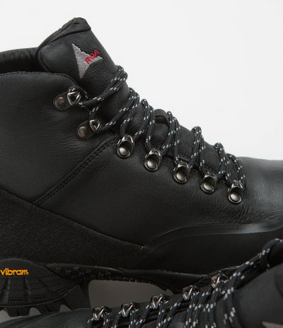 ROA Andreas Shoes in Black and Black