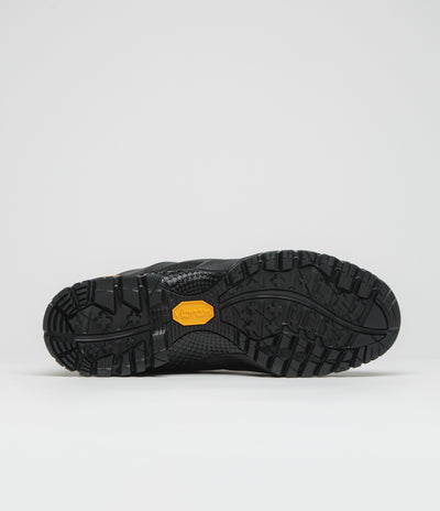 ROA Andreas Shoes in Black and Black