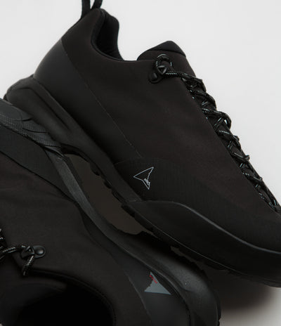 ROA Cingino Shoes in Black and Black