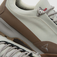 ROA Cingino Shoes in Grey and Honey thumbnail