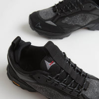 ROA Lhakpa Shoes in Black thumbnail