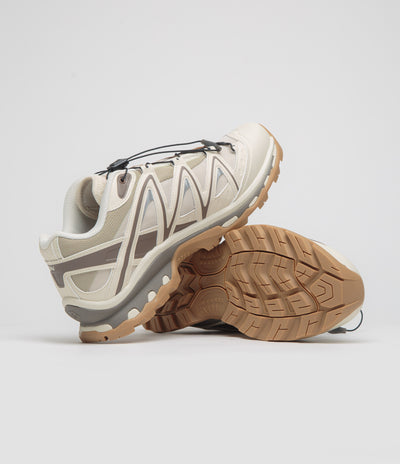 Salomon XT-Quest Shoes in Almond Milk and Falcon / White Pepper