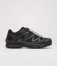 Salomon XT-Quest Shoes in Black and Black / Phantom