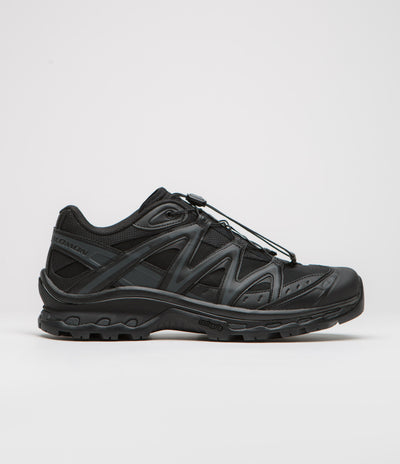Salomon XT-Quest Shoes in Black and Black / Phantom