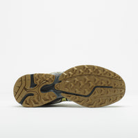 Salomon XT-Whisper Shoes in Aspargus Green and Dark Gull Gray / Endive thumbnail
