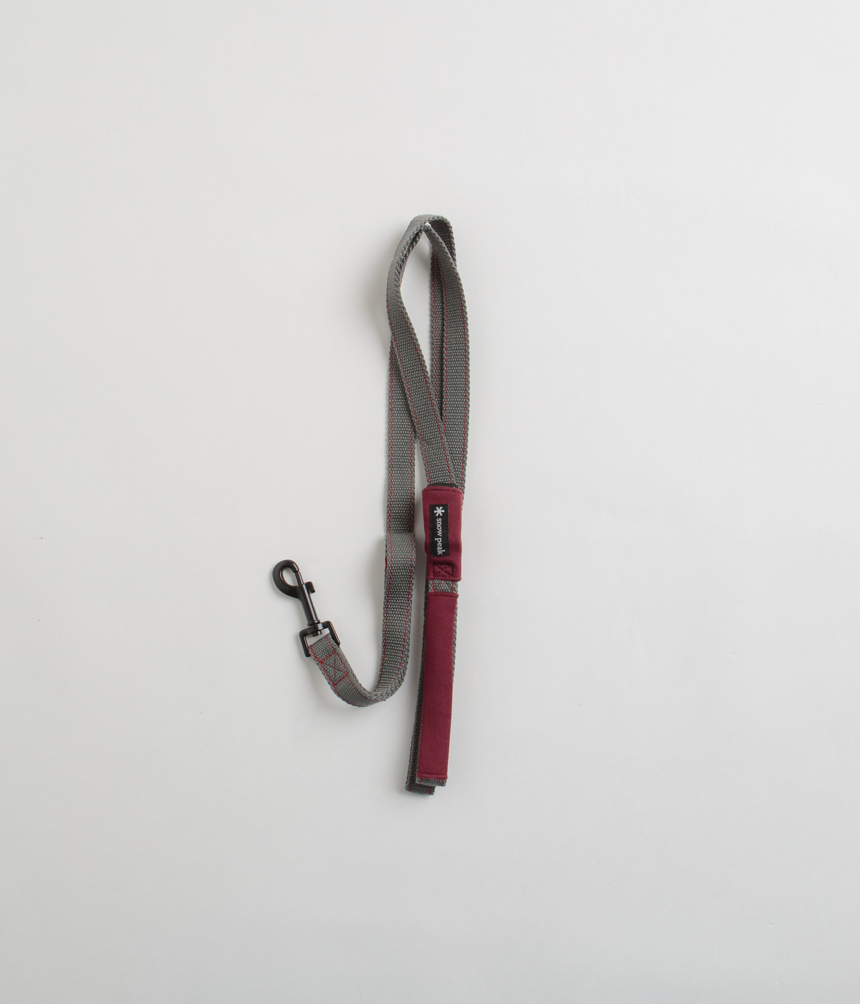 Snow Peak Soft Medium Dog Lead in Grey and Red