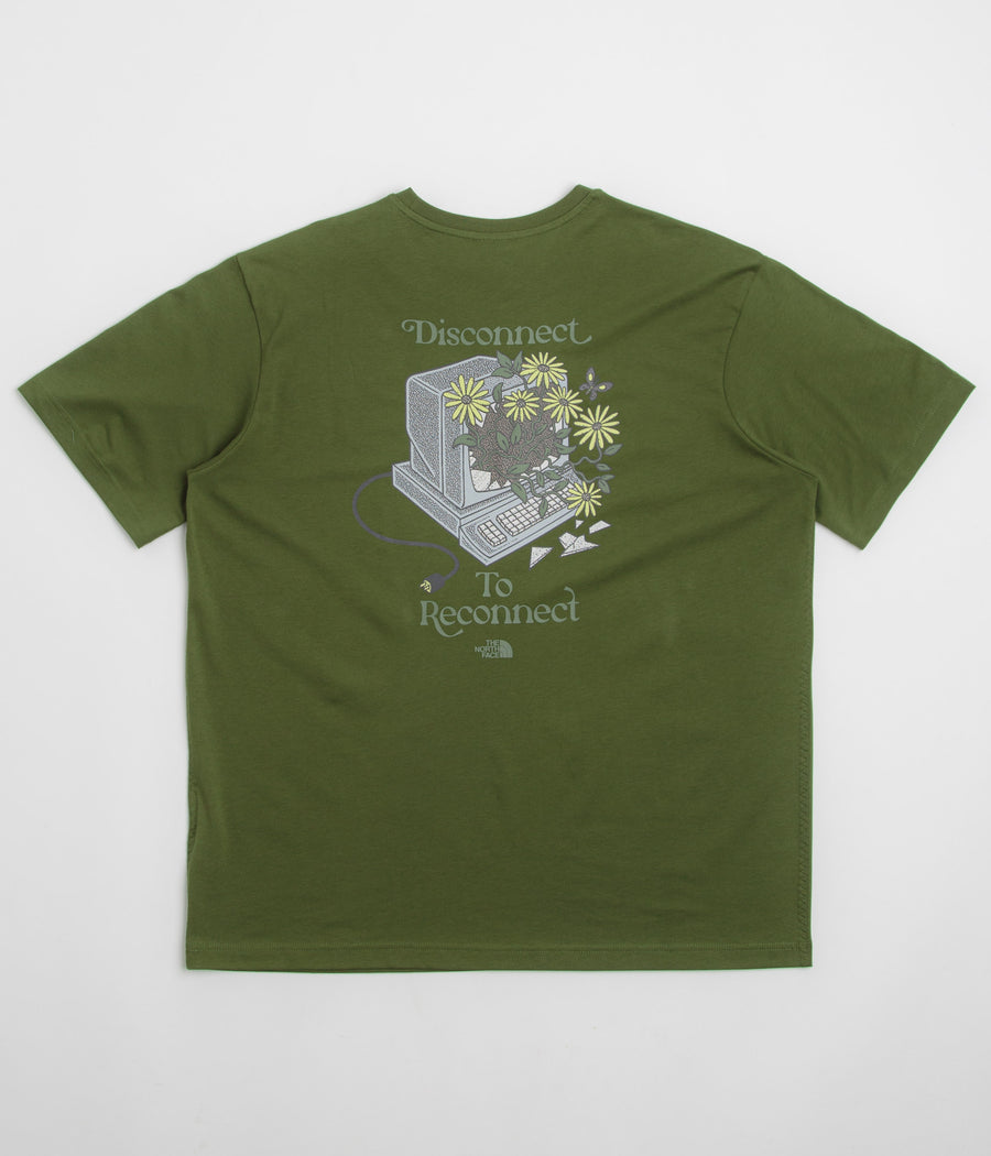 The North Face Connected Relaxed Graphic T-Shirt in Woodland Green