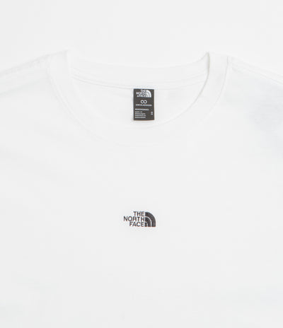The North Face Essential Center Logo Relaxed T-Shirt in TNF White