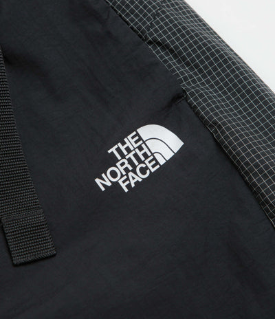 The North Face NSE Belted Shorts in TNF Black