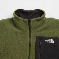 The North Face Yumiori Reversible Jacket - TNF Black / Woodland Green thumbnail