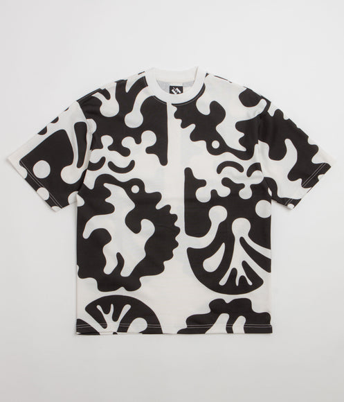 The Trilogy Tapes Clogged Bear T-Shirt - Black / White