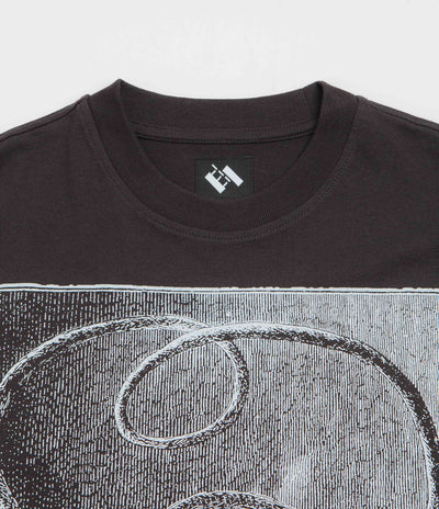 The Trilogy Tapes Serpent T-Shirt in Black