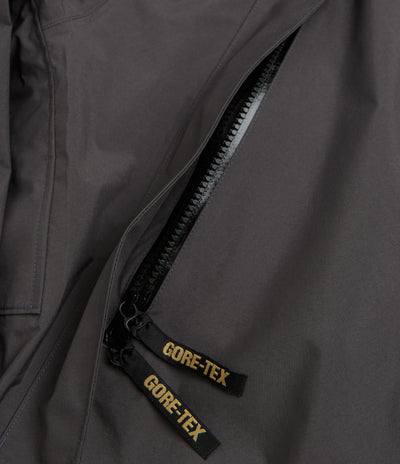 thisisneverthat Gore-Tex 2L Reversible Jacket - Brown