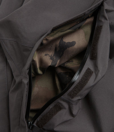 thisisneverthat Gore-Tex 2L Reversible Jacket - Brown