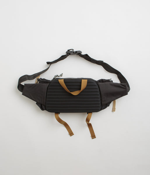 Topo Designs Mountain Hydro Hip Pack Black Neutral Flatspot