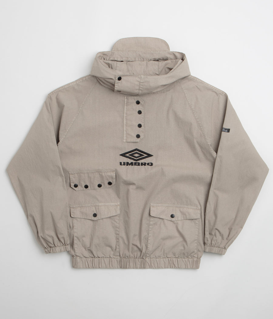 Umbro Faded Smock Anorak in Greige
