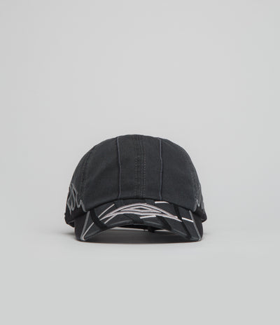 Umbro Goalkeeper Cap in Dark Grey