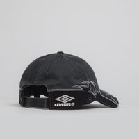 Umbro Goalkeeper Cap in Dark Grey thumbnail