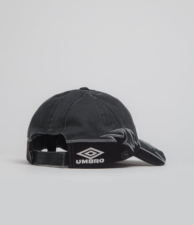 Umbro Goalkeeper Cap in Dark Grey
